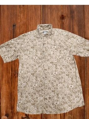 Casual Short-Sleeve Button-Down Shirt in Beige Print